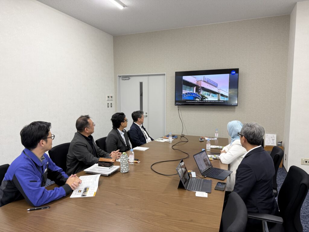 日本企業での面談の様子