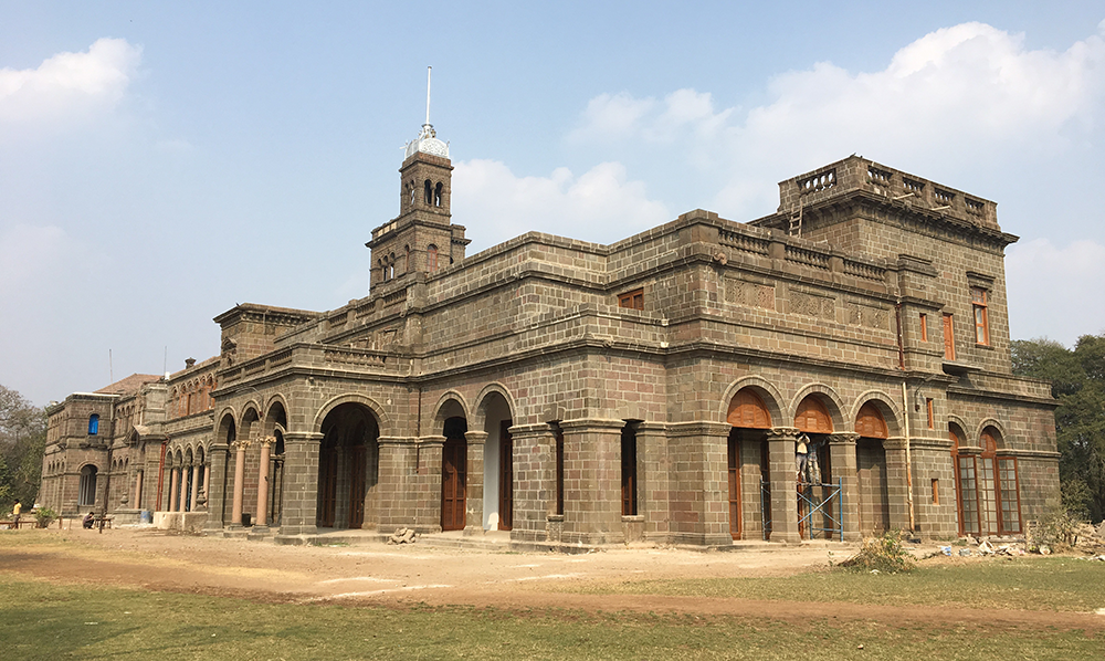 プネ大学のメイン校舎